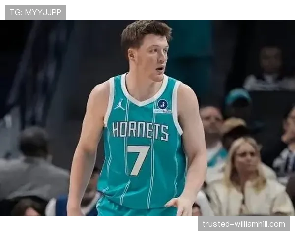 黄蜂克尼佩尔27分米勒22+13 年轻核心数据亮眼但经验不足